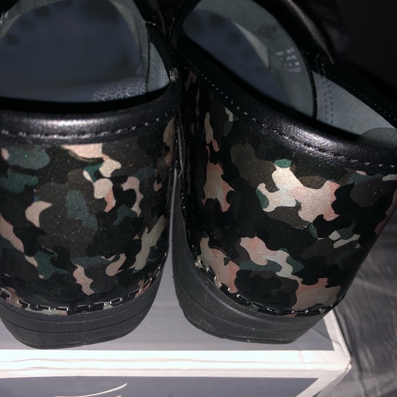 Danskos - Picture 4 of 4